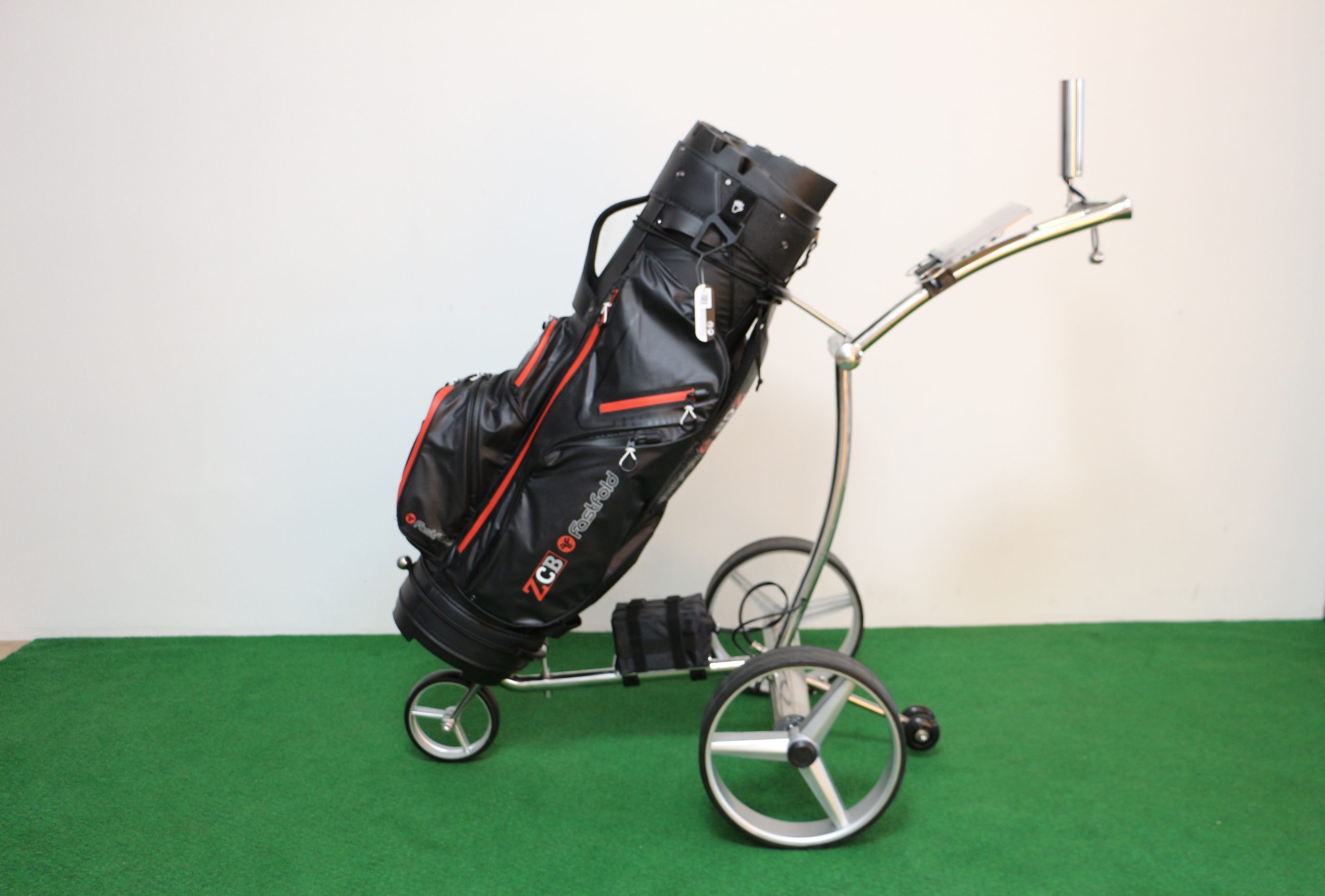Combi: T4G GT5 Electrische Golftrolley ALU (remote) met FastFold ZCB Cartbag - Afbeelding 3